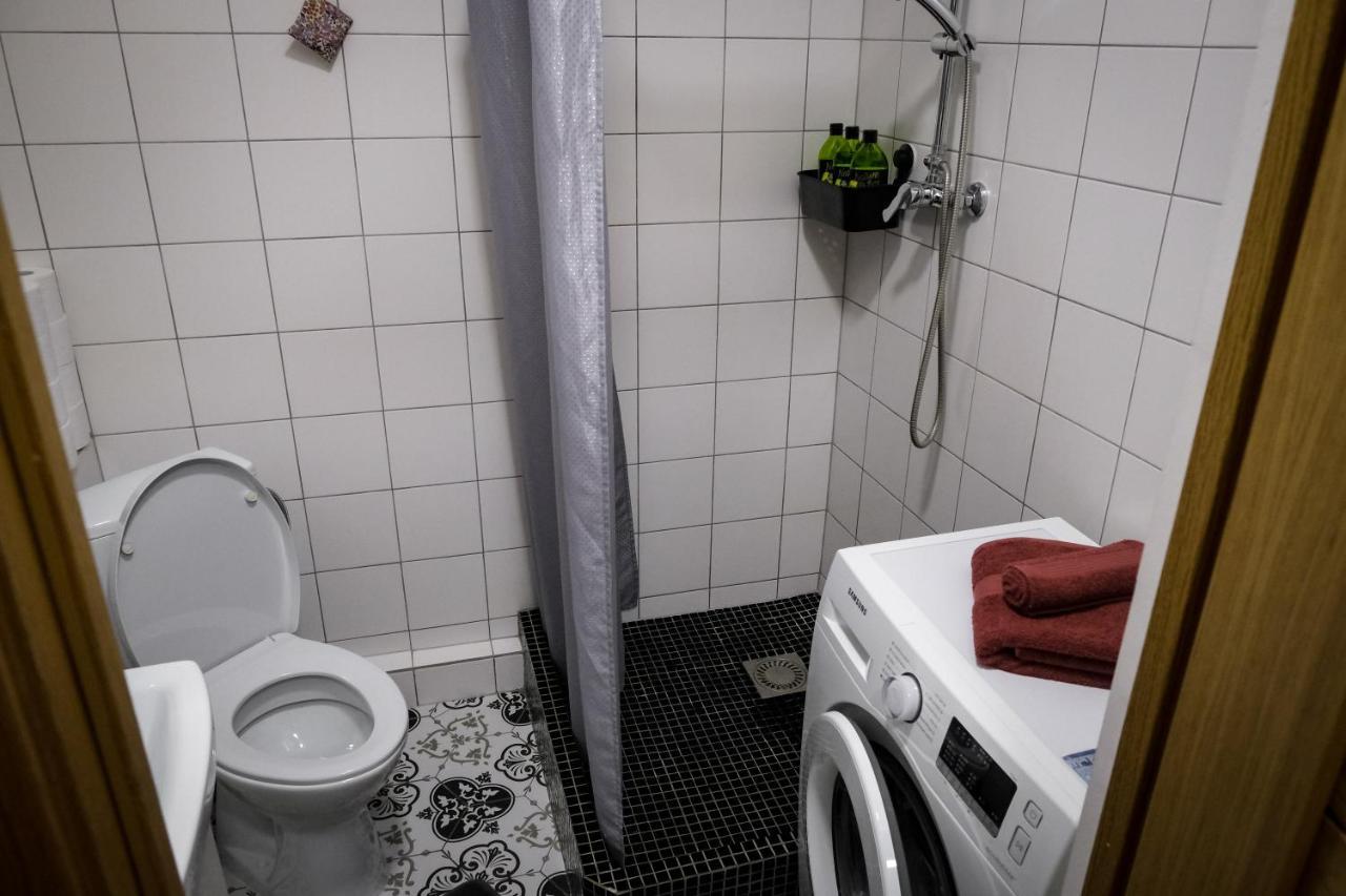 Apartamento Silti, Atjaunoti Dzivokli Tuvu Centram - 1St Floor Riga Exterior foto