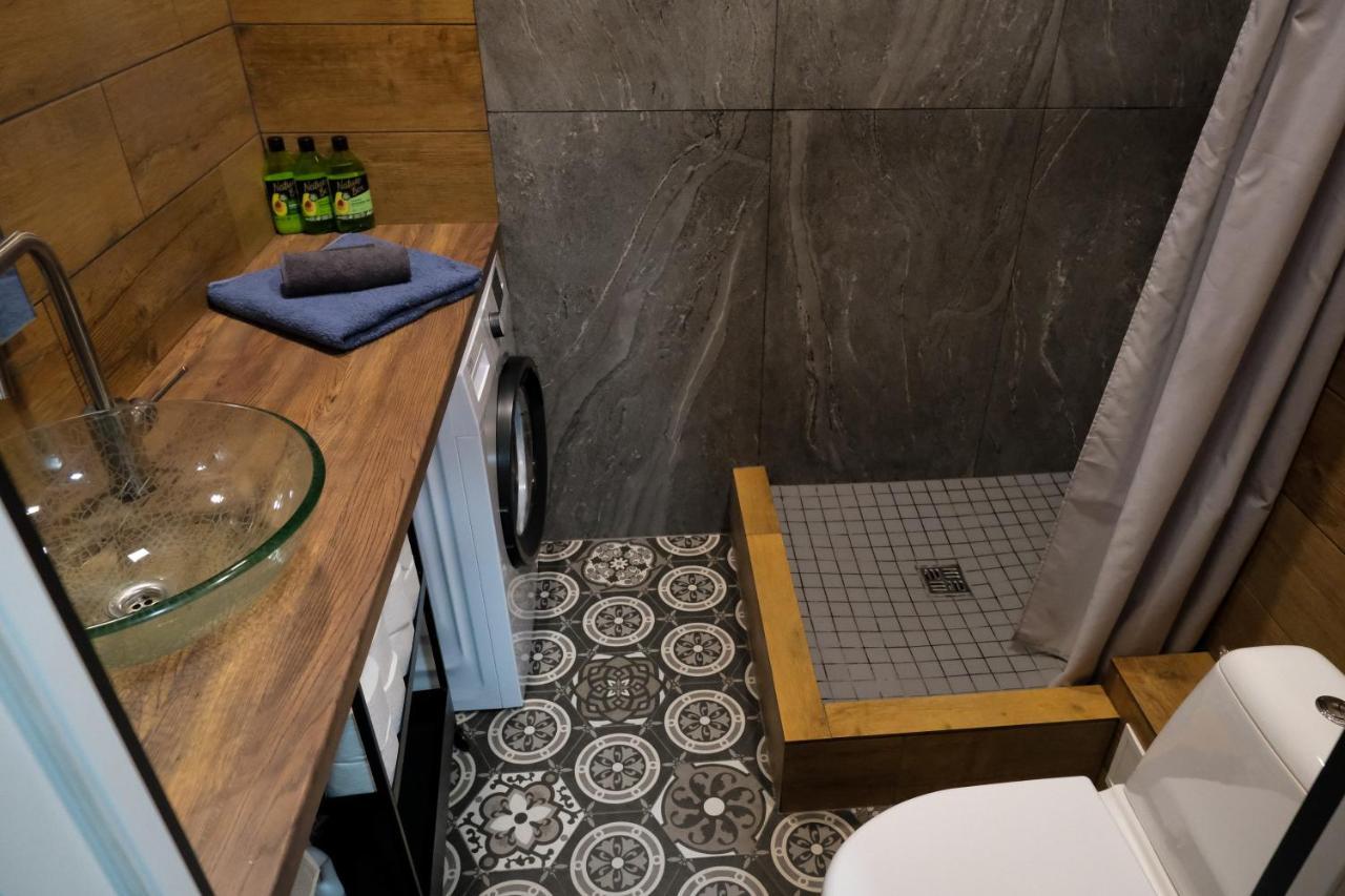 Apartamento Silti, Atjaunoti Dzivokli Tuvu Centram - 1St Floor Riga Exterior foto
