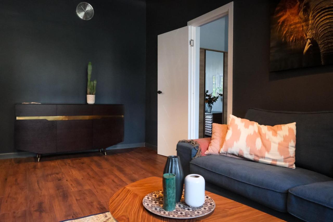 Apartamento Silti, Atjaunoti Dzivokli Tuvu Centram - 1St Floor Riga Exterior foto
