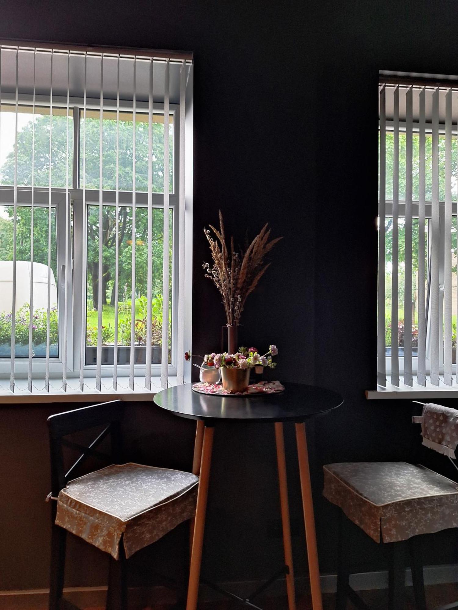Apartamento Silti, Atjaunoti Dzivokli Tuvu Centram - 1St Floor Riga Exterior foto